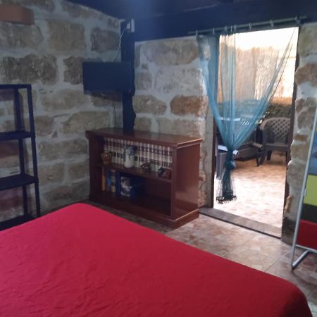 Girasole Guest House แตร์ราซีนี ภายนอก รูปภาพ