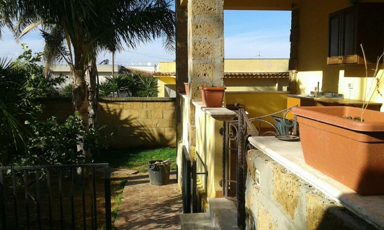 Girasole Guest House แตร์ราซีนี ภายนอก รูปภาพ