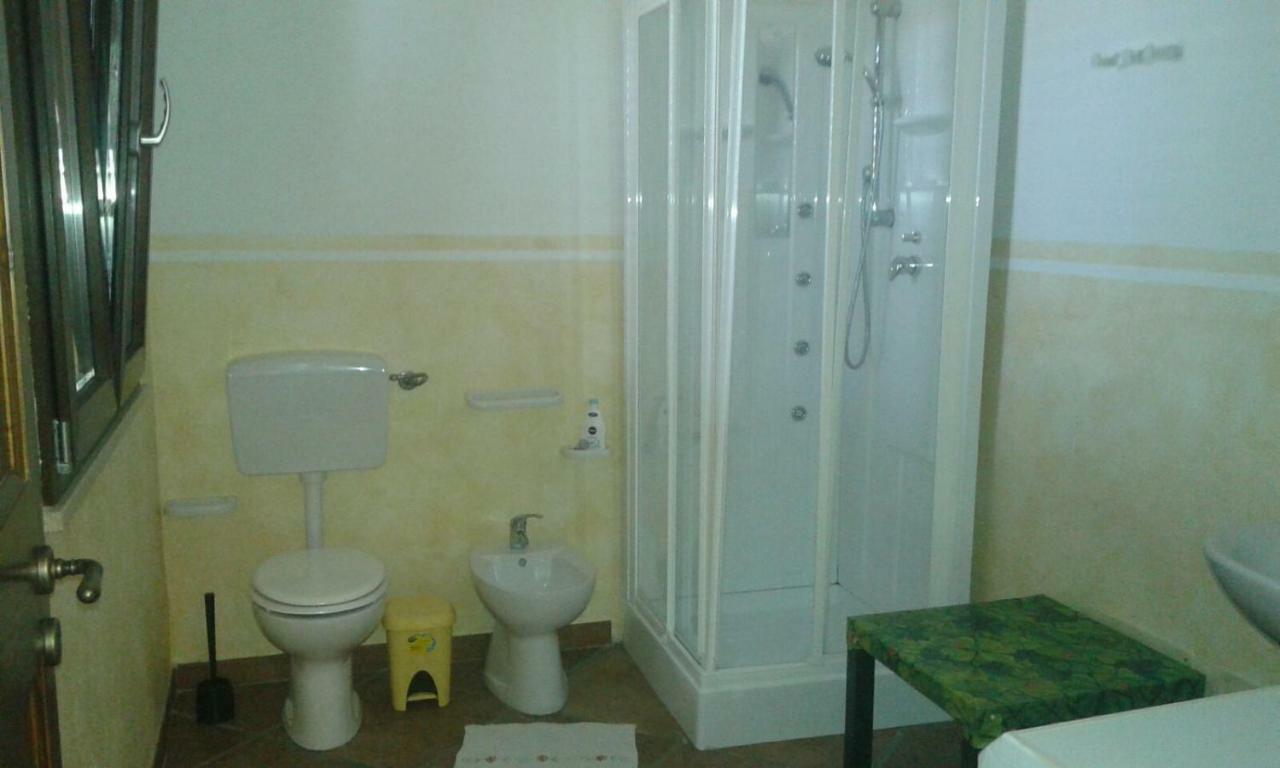 Girasole Guest House แตร์ราซีนี ภายนอก รูปภาพ