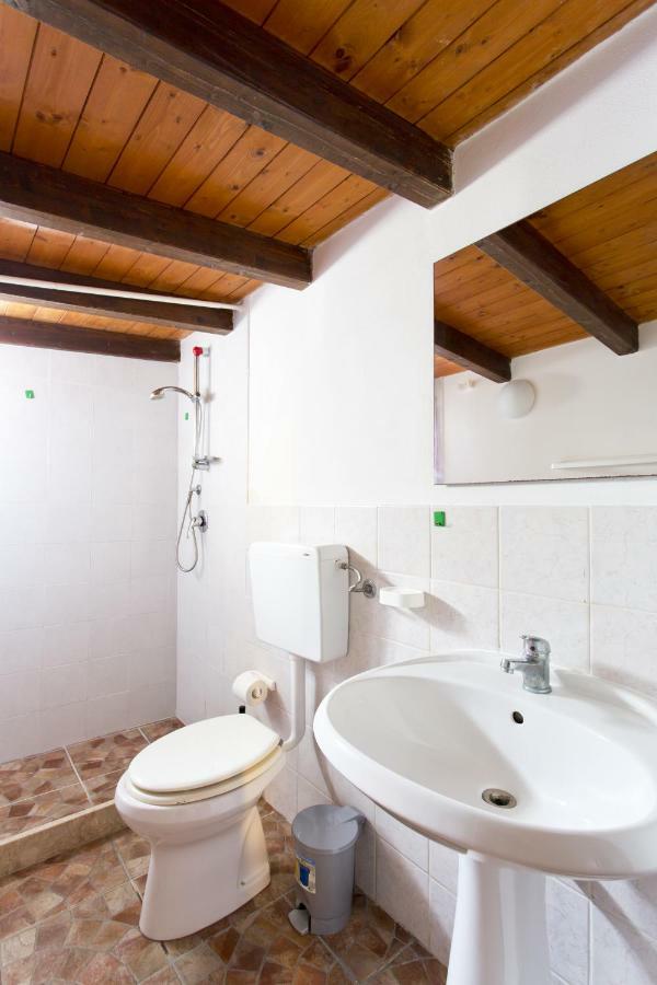 Girasole Guest House แตร์ราซีนี ภายนอก รูปภาพ